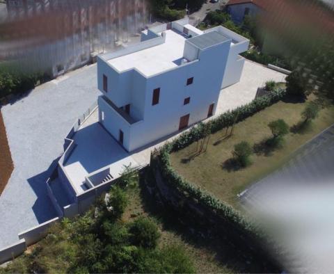 Отличный пентхаус в эксклюзивном новом доме в Побри над Опатией - фото 32