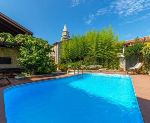 Erstaunliches Anwesen im Hinterland Istriens mit 3 Steinhäusern und Swimmingpool in GRAČIŠĆE - foto 4