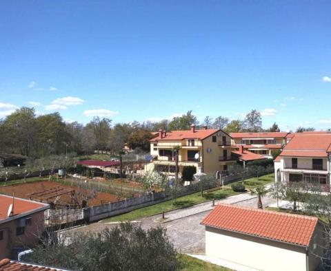Apartment house with five residential units and a lot of potential in Porec 