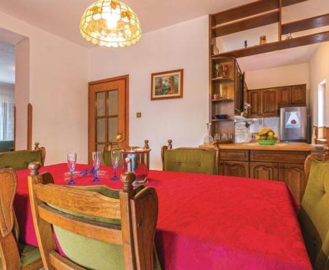 Dom z apartamentami na obrzeżach Puli! - pic 5
