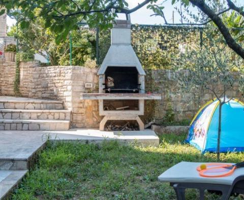 Dom z apartamentami na obrzeżach Puli! - pic 33
