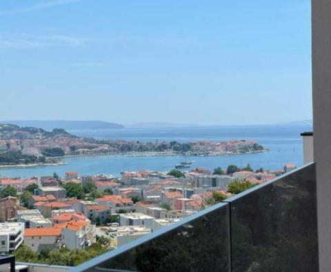 Mehrere moderne Luxusvillen in Strozanac mit Panoramablick auf das Meer - foto 45