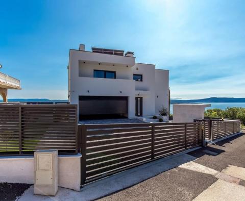 Luxury villa with swimming pool and sea view in Crikvenica just 450 meters from the sea - pic 52