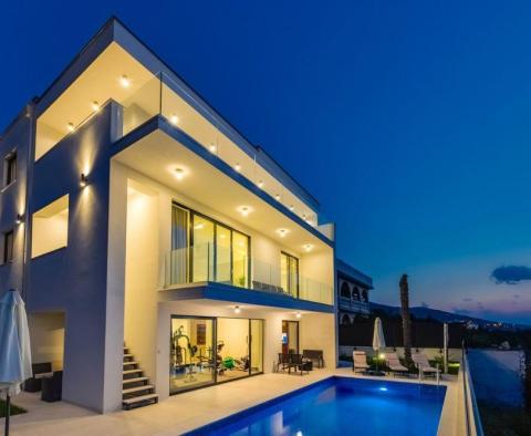 Luxury villa with swimming pool and sea view in Crikvenica just 450 meters from the sea - pic 60