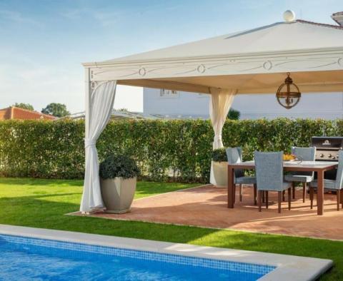 Impeccable beauty with a sea view - unique villa in Vabriga - pic 4
