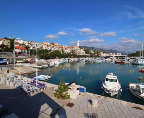 Gebäude direkt am Meer mit Restaurant an der Riviera von Crikvenica neben einem luxuriösen Yachthafen - foto 18