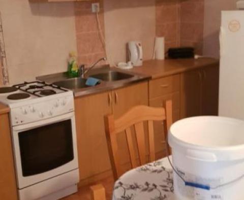 Mini-hotel 320 m2 se 3 apartmány a kanceláří, Ližnjan - pic 7