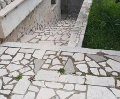 Mini-hotel 320 m2 se 3 apartmány a kanceláří, Ližnjan - pic 20