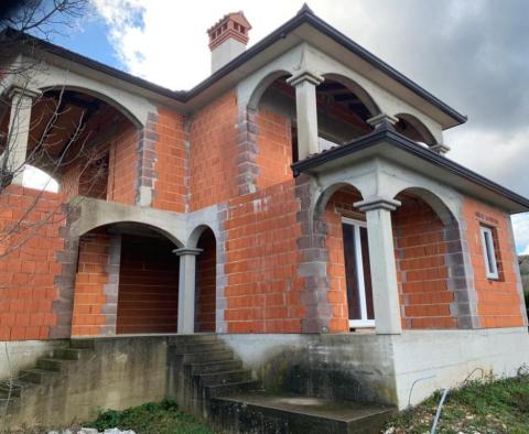 Befejezetlen villa csodálatos kilátással a tengerre - pic 8