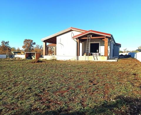 Villa en phase finale de construction à Štokovci, Svetvinčenat - pic 10