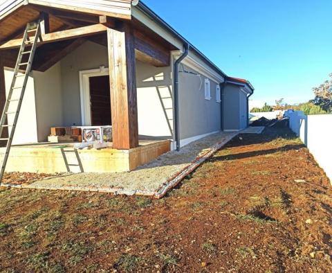 Villa at the final stage of construction in Štokovci, Svetvinčenat - pic 12