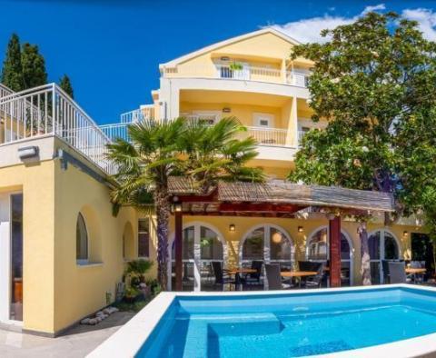 Tolles Hotel mit Meerblick und Pool an der Riviera von Dubrovnik 
