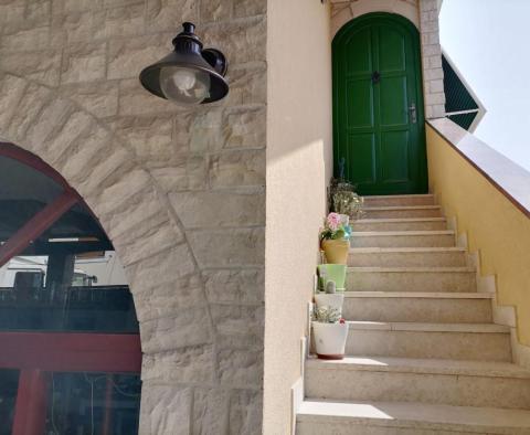 Apartment house with restaurant, Premantura, 245m2 - pic 14