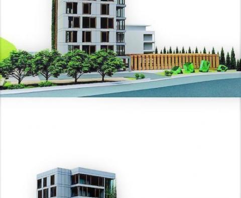 Stavební pozemek na předměstí Splitu Znjan, plocha je 1700 m2, s předběžným projektem pro 4* hotel - pic 3