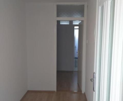 Apartmanház a tengerhez vezető első vonalon Vrboskoban, Hvarban - pic 12