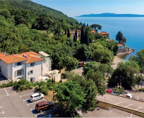 Fantasztikus turisztikai ingatlan 6 luxus apartmannal az Opatija riviérán, homokos strand előtt - pic 4