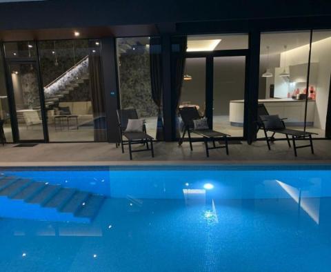 Isztria kilencedik csodája - kiemelkedő modern luxusvilla Ližnjanban - pic 11