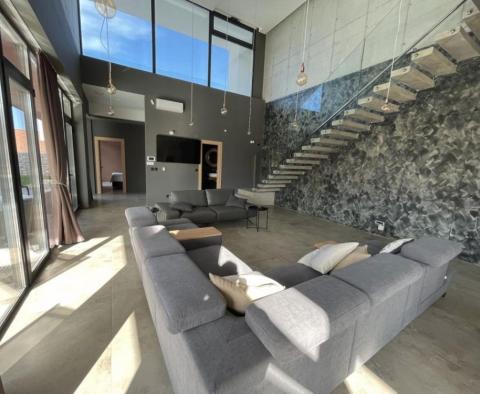 La neuvième merveille de l'Istrie - exceptionnelle villa de luxe moderne à Ližnjan - pic 15