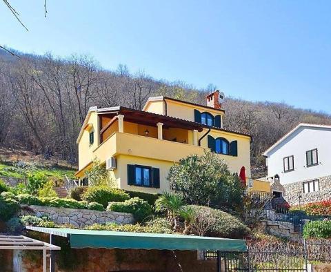 Newer house with two apartments in Cres, Porozina just 250 meters from sandy beach 
