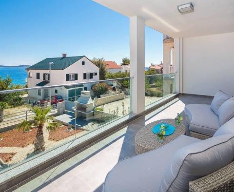Super-villa just 50 meters from the sea in Rogoznica - pic 5