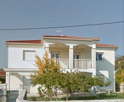 Apart-house of 4 apartments for sale in Zambratija, Umag, with sea views, just 400 meters from the sea - pic 2