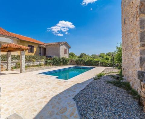 Villa avec piscine sur la péninsule de Krk dans la région de Dobrinj 