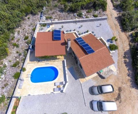 Magnifique villa avec piscine à Basina, à seulement 100 mètres de la plage - pic 2