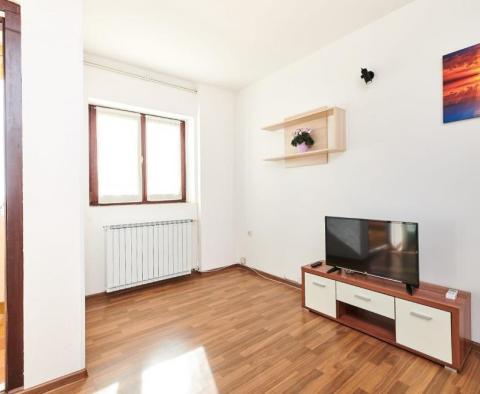 Több apartman az első sorban a tengerhez Umagban - pic 5