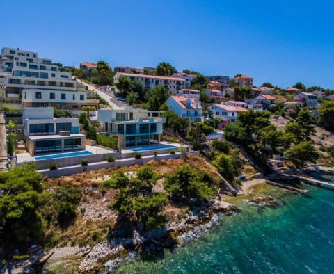 Super-luxury villa on the third line to the sea on Ciovo in a new condo - pic 25