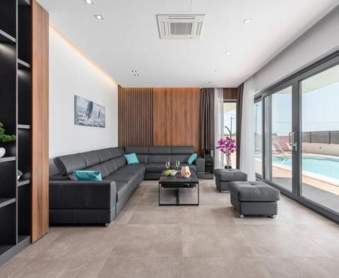Fascinante nouvelle villa moderne à Fazana avec vue sur la mer ! - pic 10