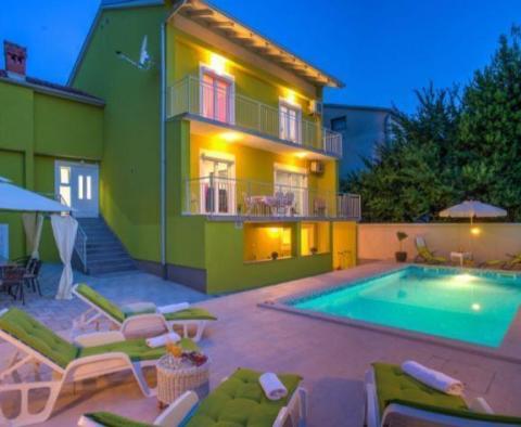 Villa avec piscine à Valdebek, Pula, parfaite pour vivre en Croatie 365 jours par an - pic 3