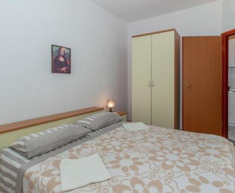 Pronájem nemovitosti se 7 apartmány s výhledem na moře v Klenovici pouhých 200 metrů od moře - pic 23