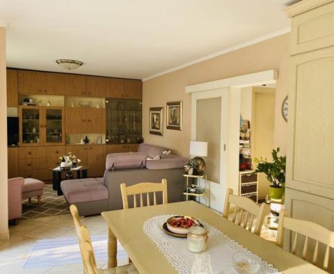 House with garage and guest apartment in Novi Vinodolski just 350 meters from the sea - very good price! - pic 9