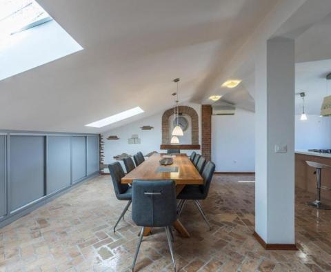 Penthouse im Stadtzentrum von Porec mit Meerblick, nur 200 Meter vom Meer entfernt - foto 11