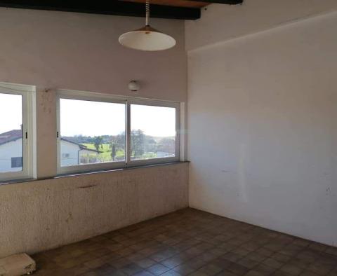 Super-Angebot in Novigrad - Penthouse-Wohnung von 160m2 zum Renovieren mit wunderschönem Meerblick - foto 9