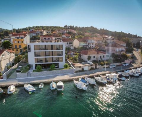 Nová luxusní rezidence na nábřeží nabízí apartmány ve Vela Luka na Korčule 