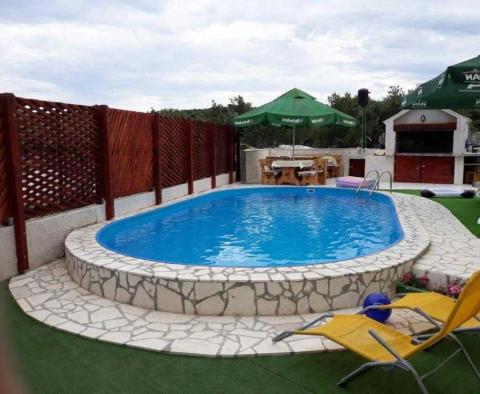 Apart-house of 5 apartments with swimming pool and lovely sea views for sale in Rogoznica - pic 14