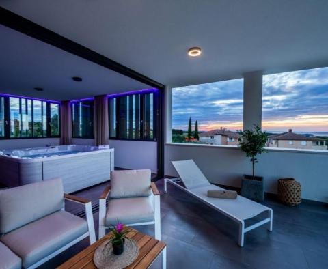 Villa design de luxe 5***** étoiles avec vue sur la mer à Kastelir, Poreč - pic 9