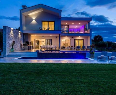 Luxury designer 5***** star villa with sea view in Kastelir, Porec - pic 43