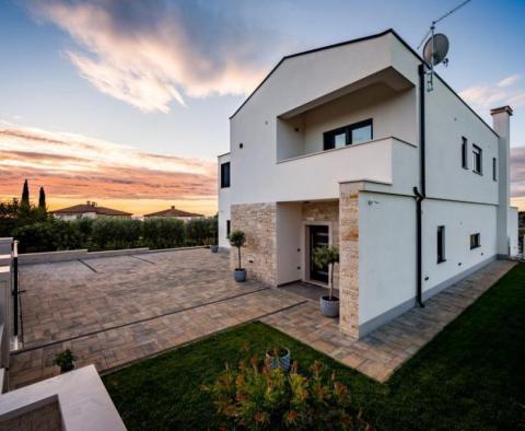 Villa design de luxe 5***** étoiles avec vue sur la mer à Kastelir, Poreč - pic 84