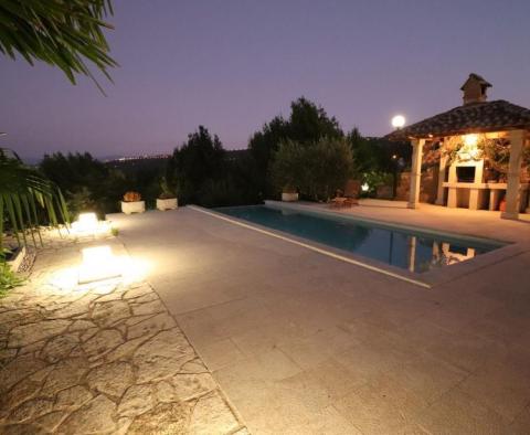 Fascinating family villa with swimming pool and landscaped garden in Volosko - pic 16