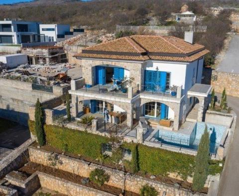 Exclusive family villa with a beautiful panoramic sea view 