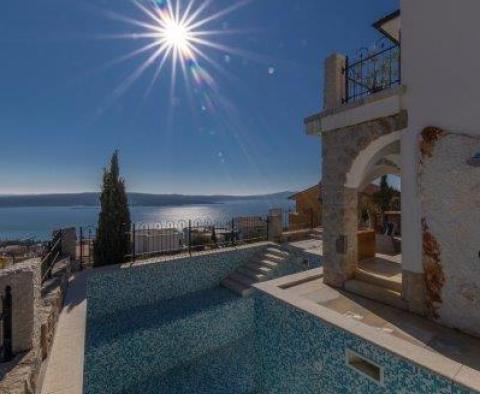 Exclusive family villa with a beautiful panoramic sea view - pic 15