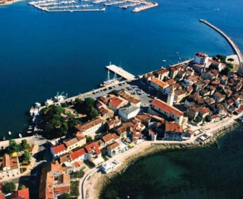 Offer of HOTEL plus CASINO in Umag on the first line to the sea, opposite yachting marina - pic 19
