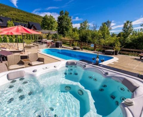 Fantastická rodinná vila s bazénem na Plitvických jezerech - pic 4