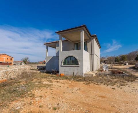 Rustikale neu gebaute Villa mit Swimmingpool zum Verkauf in Muraj, Krk - foto 5