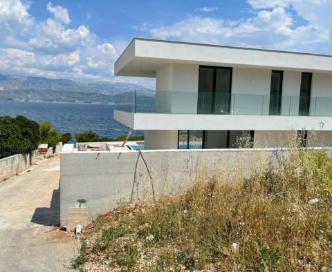 Luxuriöse Villa in erster Linie zum Verkauf auf Brac in Splitska - foto 35