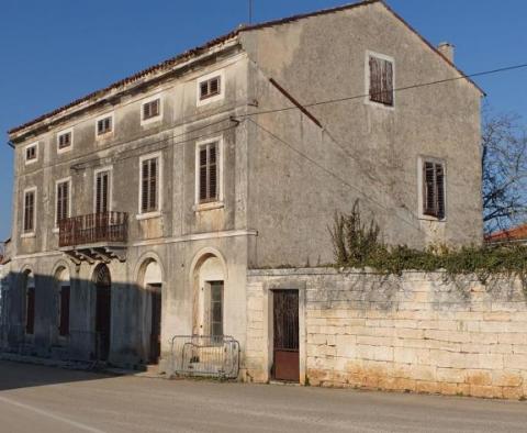 Stone house for modernization in Tinjan, possibility of make 5 residential units - pic 10