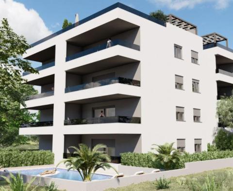 Moderne neue, hochmoderne Residenz auf Ciovo, nur 100 Meter vom Strand entfernt - foto 15