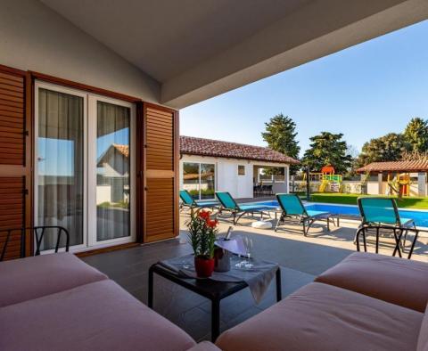 Schöne Villa mit Swimmingpool und Sauna in der Gegend von Sisan! - foto 6